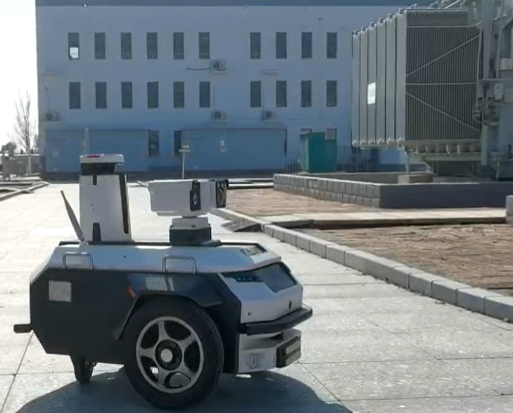 ARIS-OS substation outdoor inspection robot